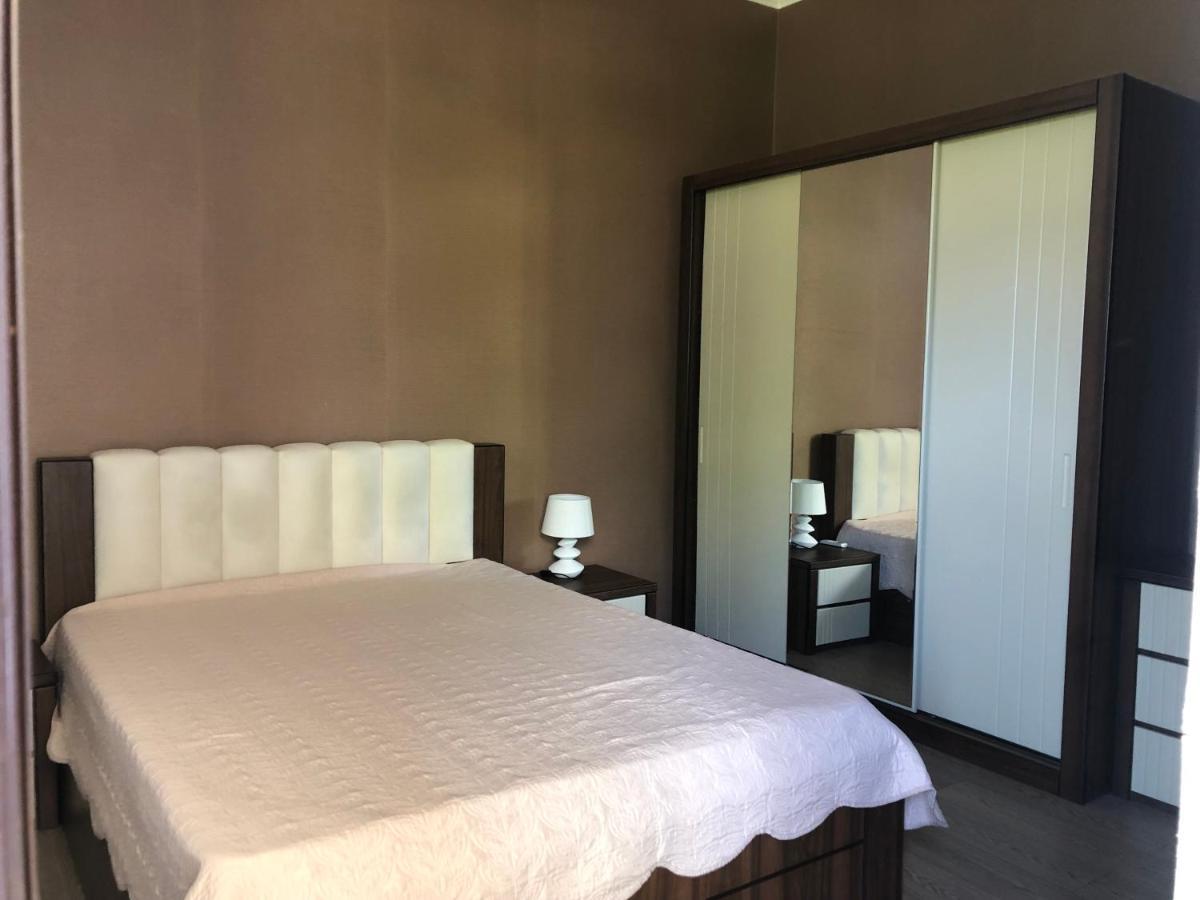 Martvili Guesthouse Bagian luar foto